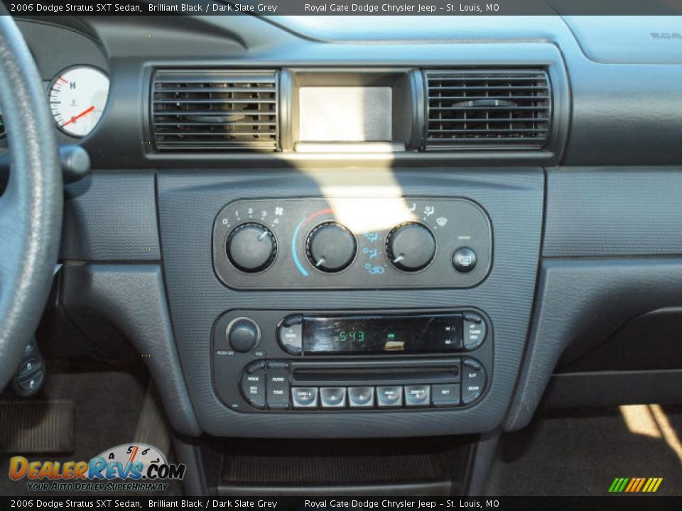 2006 Dodge Stratus SXT Sedan Brilliant Black / Dark Slate Grey Photo #12