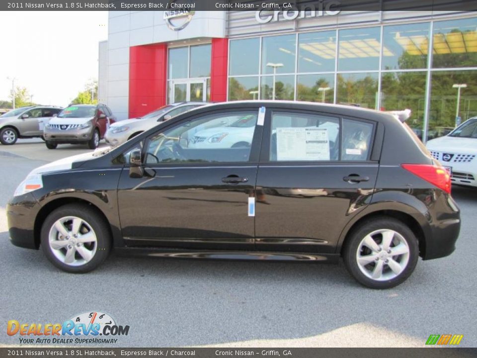 2011 Nissan versa sl hatchback #1