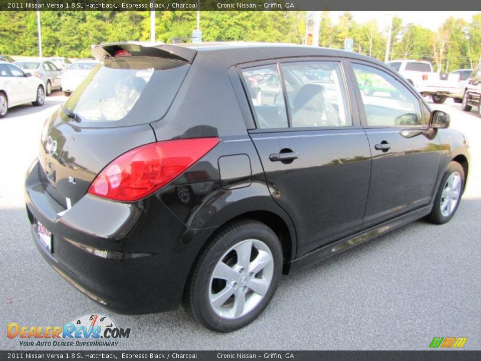 Used 2011 nissan versa hatchback sl #3