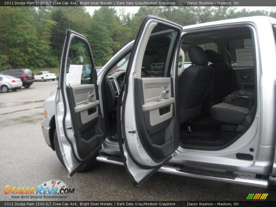 2011 Dodge Ram 1500 SLT Crew Cab 4x4 Bright Silver Metallic / Dark Slate Gray/Medium Graystone Photo #9