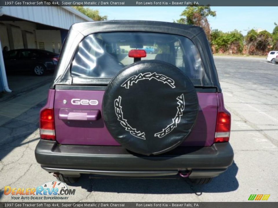 1997 Geo Tracker Soft Top 4x4 Super Grape Metallic / Dark Charcoal Photo #9