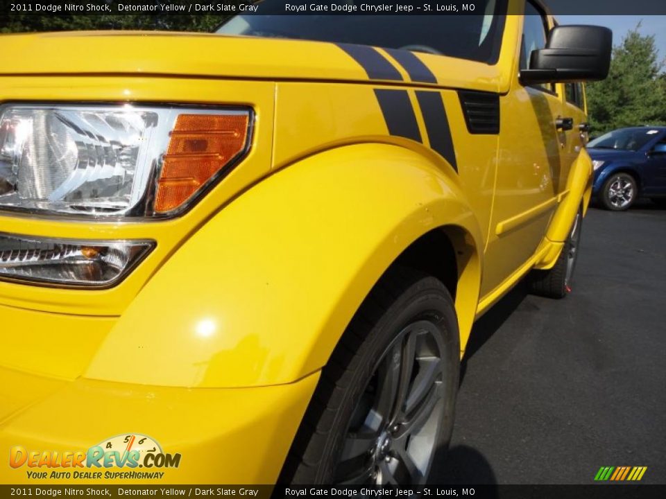 2011 Dodge Nitro Shock Detonator Yellow / Dark Slate Gray Photo #9