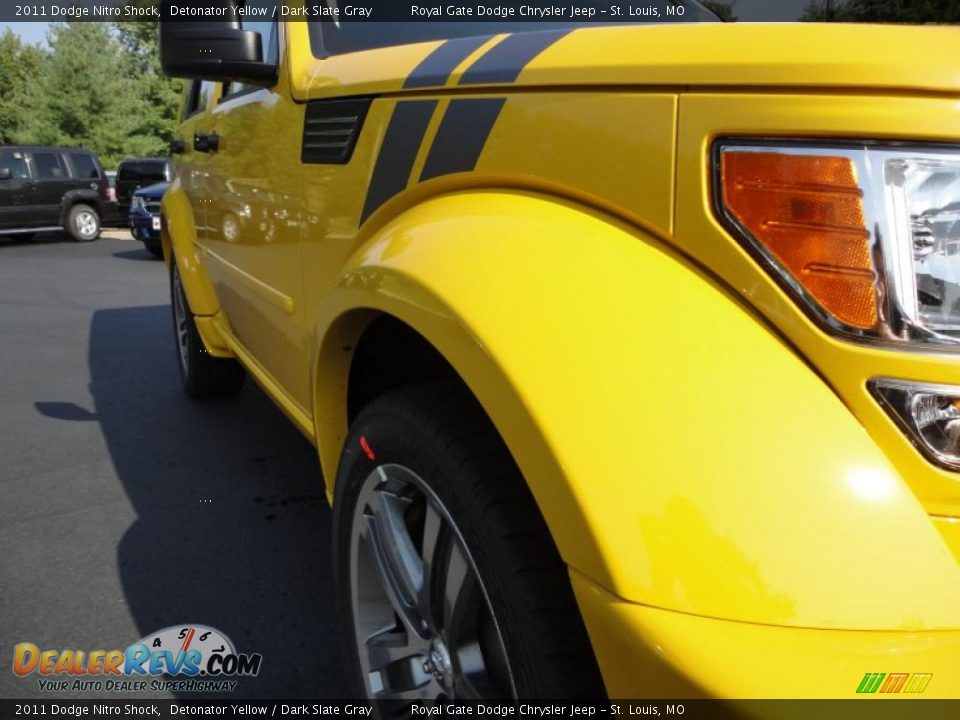 2011 Dodge Nitro Shock Detonator Yellow / Dark Slate Gray Photo #10