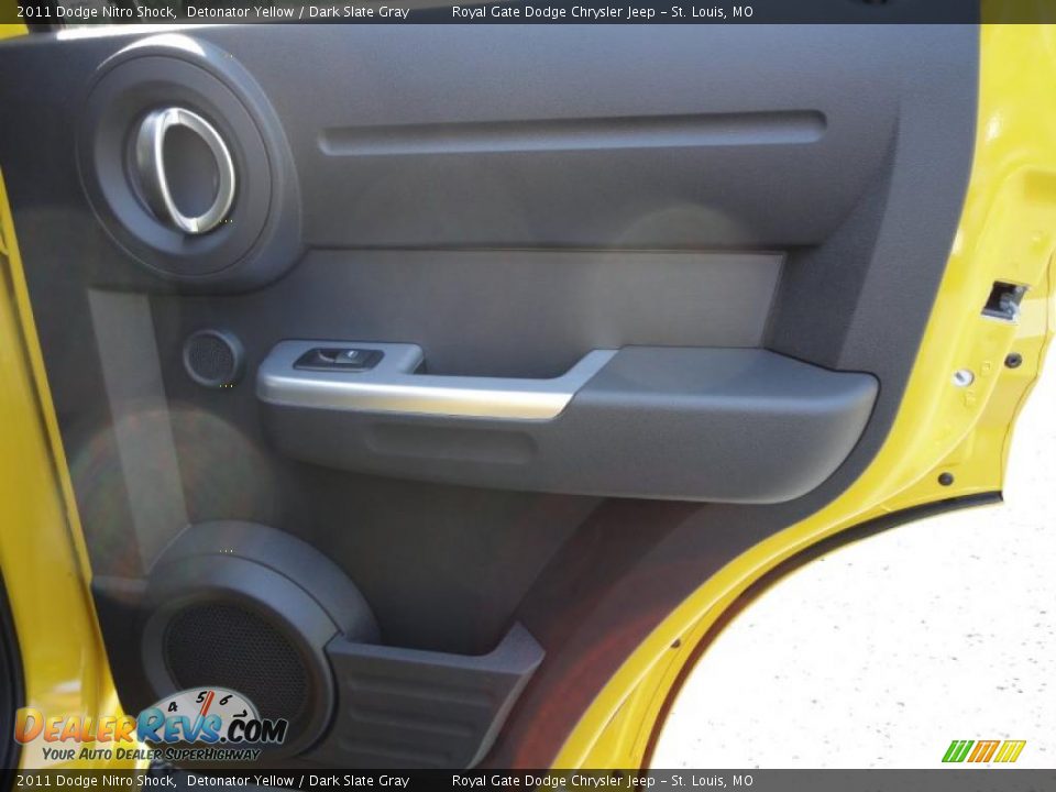 2011 Dodge Nitro Shock Detonator Yellow / Dark Slate Gray Photo #32