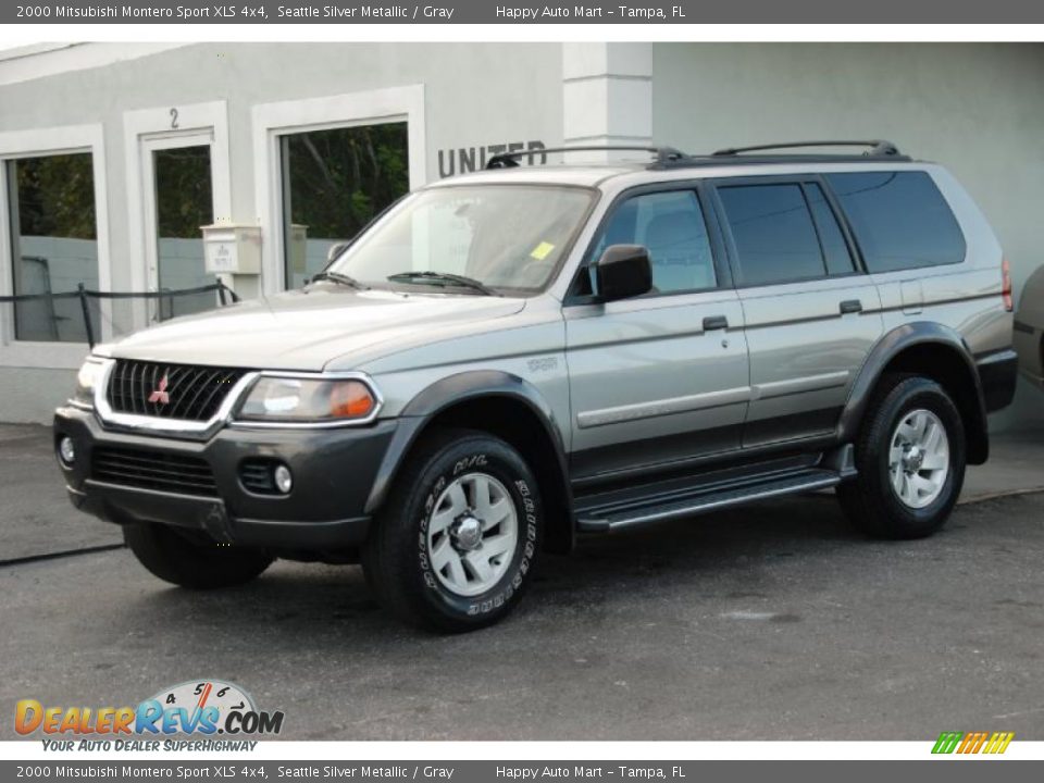 2000 Mitsubishi Montero Sport XLS 4x4 Seattle Silver Metallic / Gray Photo #1