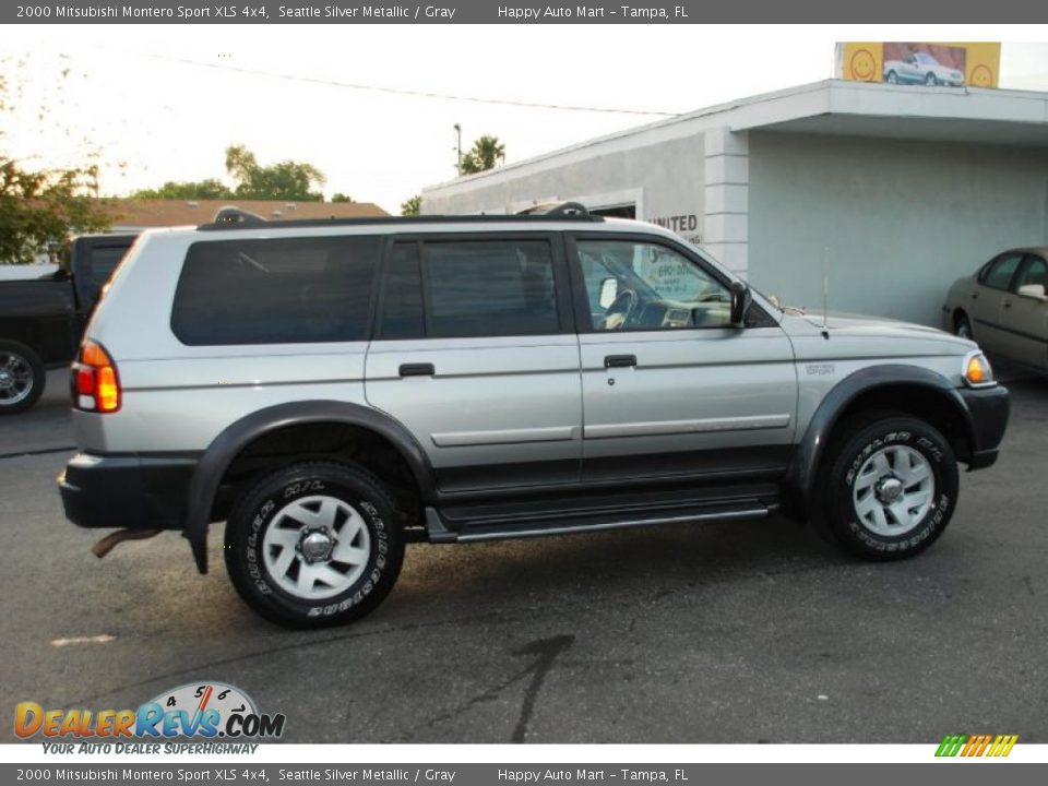 2000 Mitsubishi Montero Sport XLS 4x4 Seattle Silver Metallic / Gray Photo #3