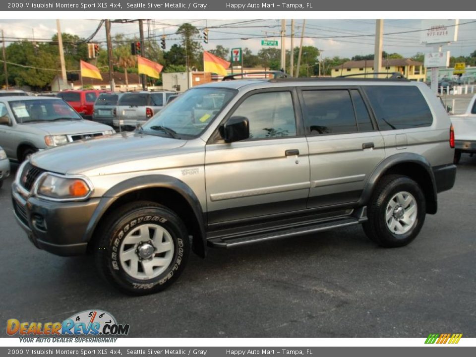2000 Mitsubishi Montero Sport XLS 4x4 Seattle Silver Metallic / Gray Photo #8