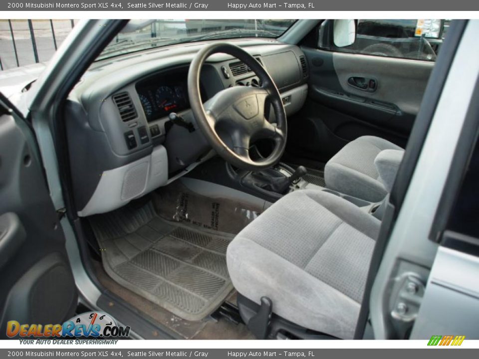 2000 Mitsubishi Montero Sport XLS 4x4 Seattle Silver Metallic / Gray Photo #14