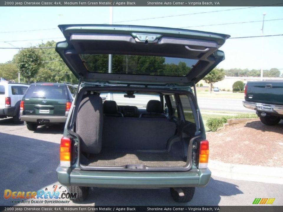 2000 Jeep Cherokee Classic 4x4 Medium Fern Green Metallic / Agate Black Photo #10