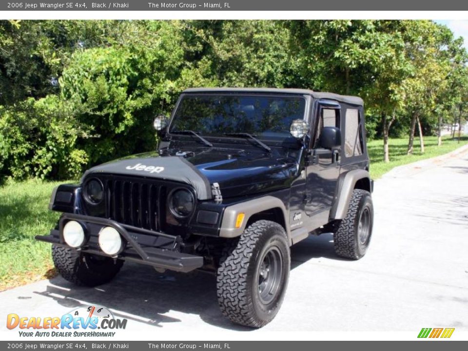 2006 Jeep Wrangler SE 4x4 Black / Khaki Photo #1