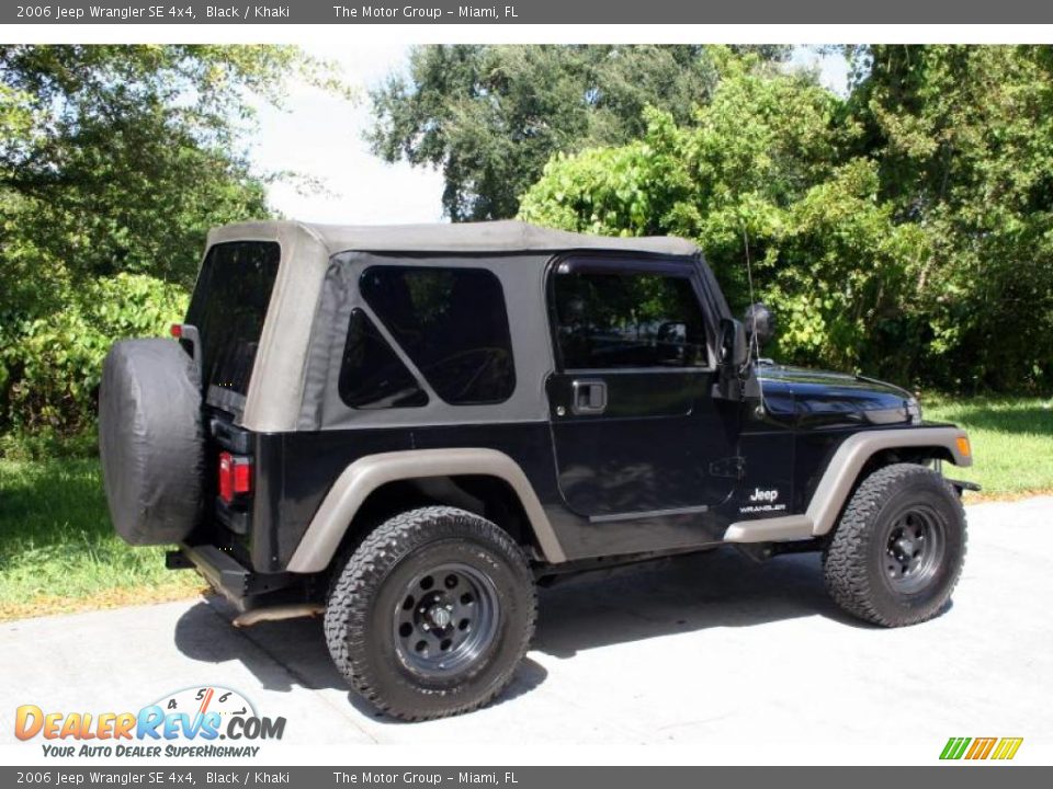 2006 Jeep Wrangler SE 4x4 Black / Khaki Photo #11