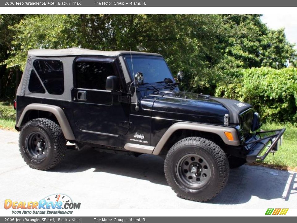 2006 Jeep Wrangler SE 4x4 Black / Khaki Photo #14