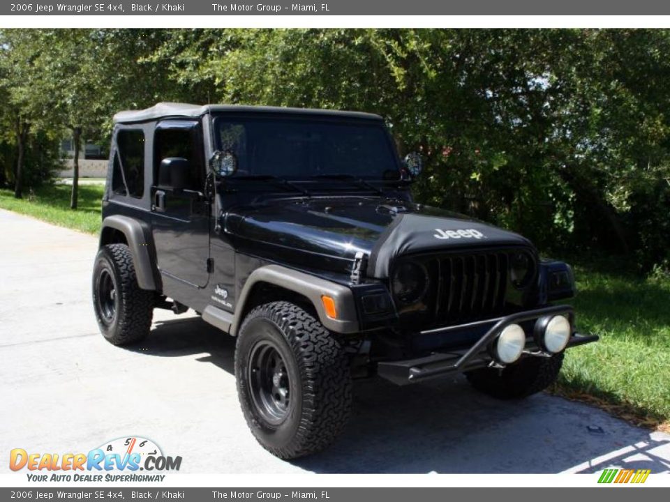 2006 Jeep Wrangler SE 4x4 Black / Khaki Photo #16