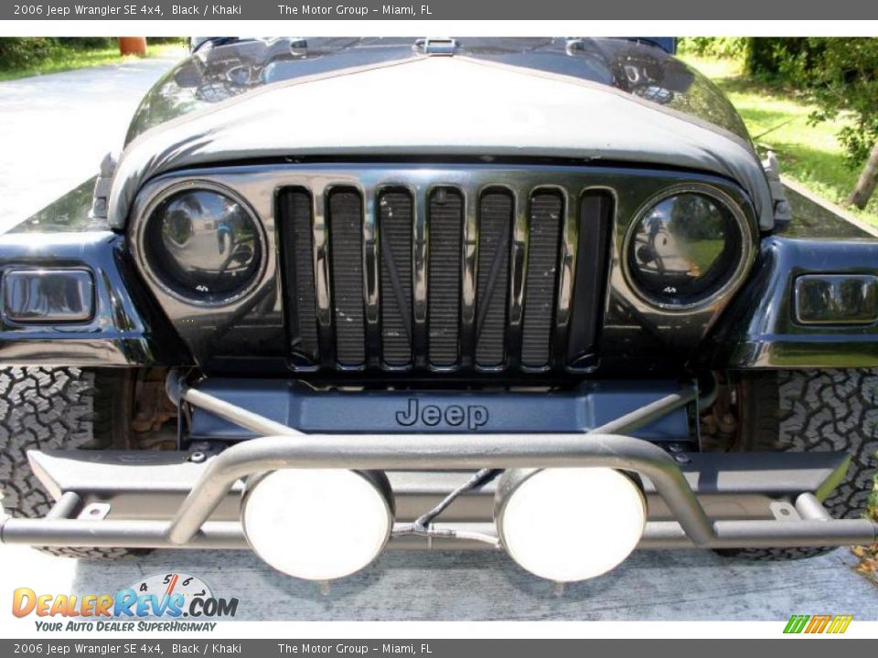 2006 Jeep Wrangler SE 4x4 Black / Khaki Photo #21