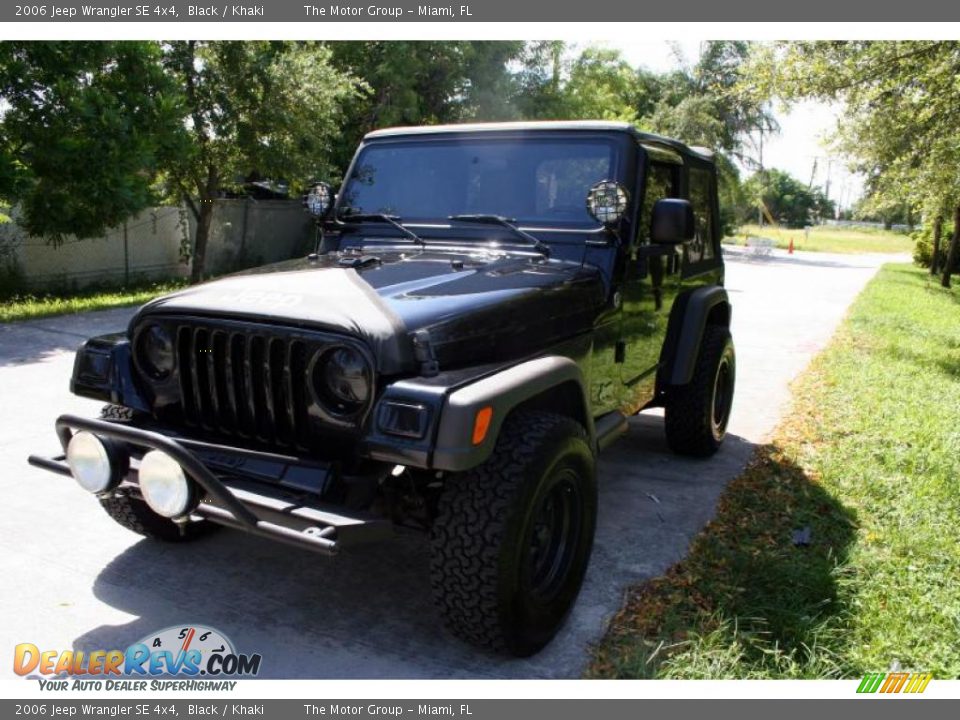 2006 Jeep Wrangler SE 4x4 Black / Khaki Photo #23