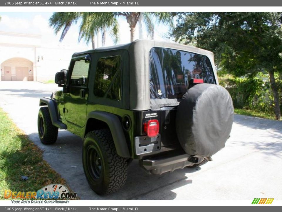 2006 Jeep Wrangler SE 4x4 Black / Khaki Photo #26