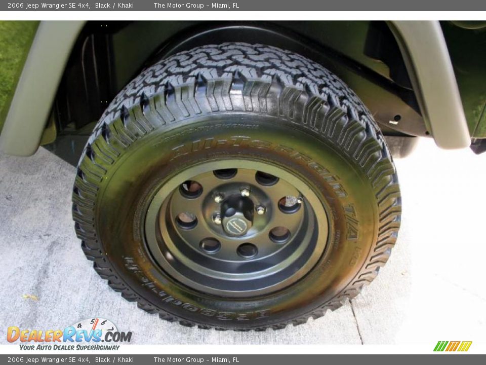 2006 Jeep Wrangler SE 4x4 Black / Khaki Photo #30