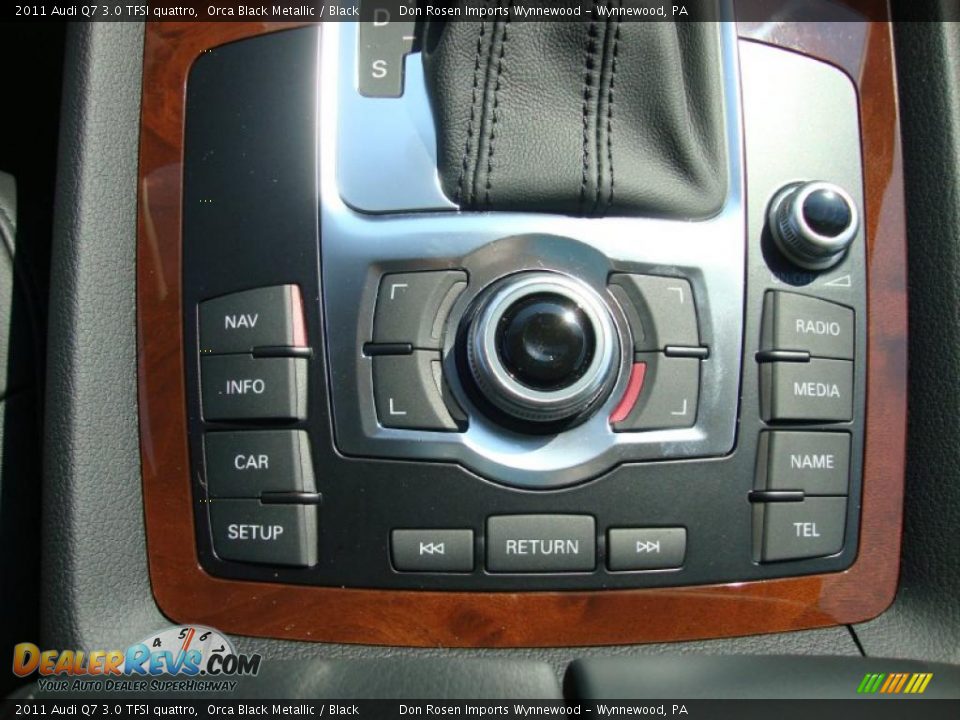 2011 Audi Q7 3.0 TFSI quattro Orca Black Metallic / Black Photo #32