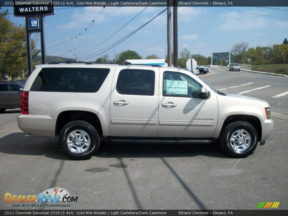 2011 Chevrolet Suburban 2500 LS 4x4 Gold Mist Metallic / Light Cashmere/Dark Cashmere Photo #2