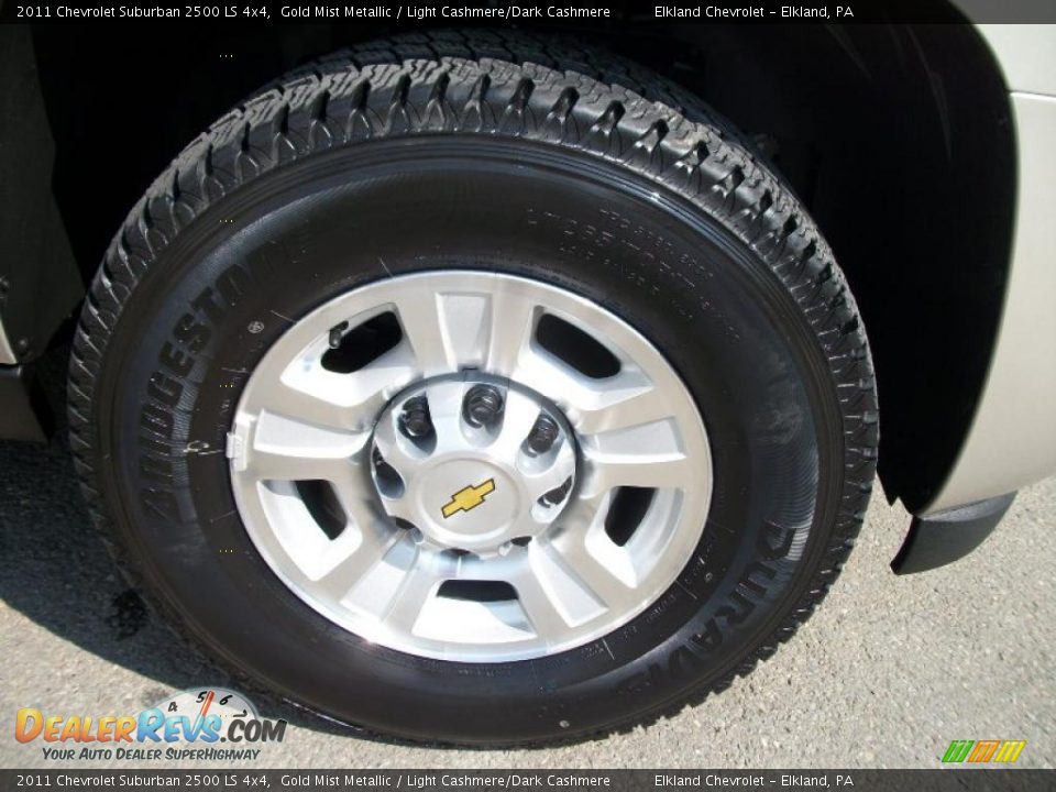 2011 Chevrolet Suburban 2500 LS 4x4 Gold Mist Metallic / Light Cashmere/Dark Cashmere Photo #9