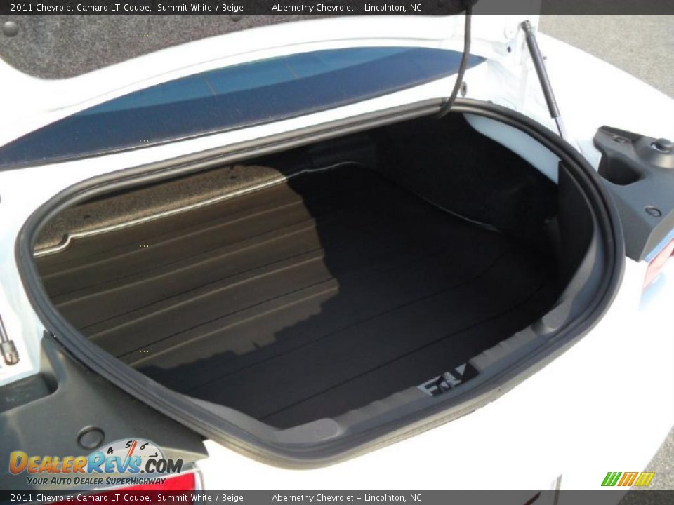 2011 Chevrolet Camaro LT Coupe Summit White / Beige Photo #17