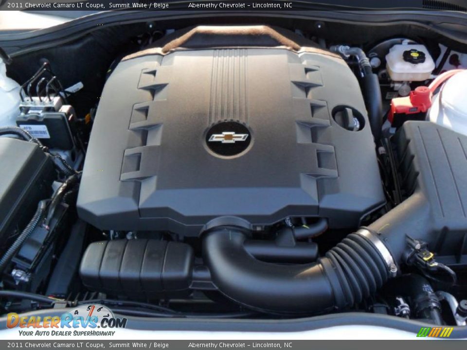 2011 Chevrolet Camaro LT Coupe Summit White / Beige Photo #24