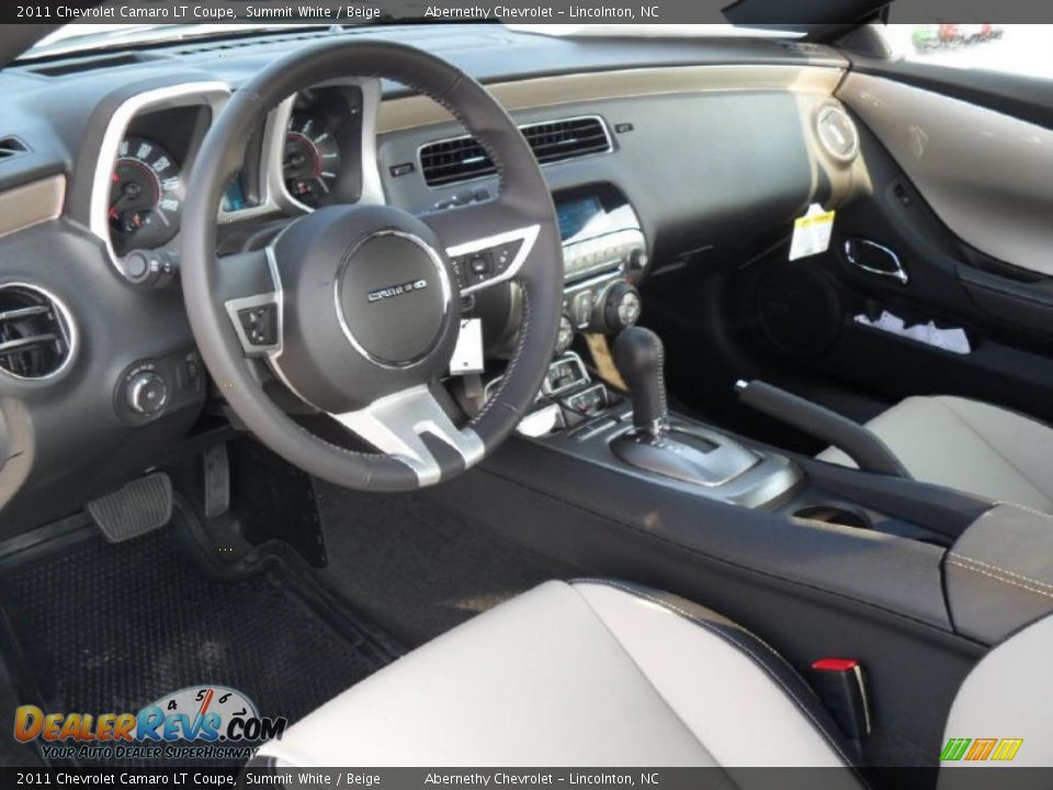 2011 Chevrolet Camaro LT Coupe Summit White / Beige Photo #25