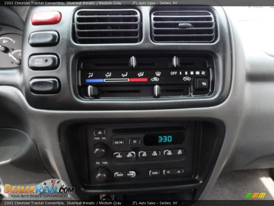 2003 Chevrolet Tracker Convertible Silverleaf Metallic / Medium Gray Photo #11