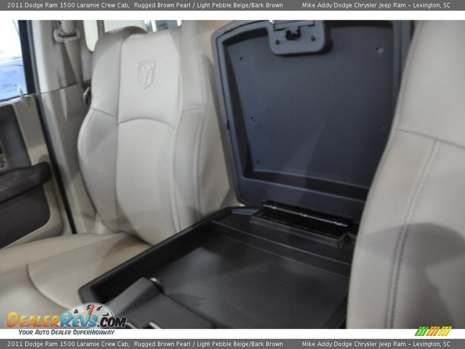 2011 Dodge Ram 1500 Laramie Crew Cab Rugged Brown Pearl / Light Pebble Beige/Bark Brown Photo #18