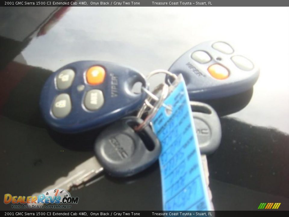 2001 GMC Sierra 1500 C3 Extended Cab 4WD Onyx Black / Gray Two Tone Photo #22