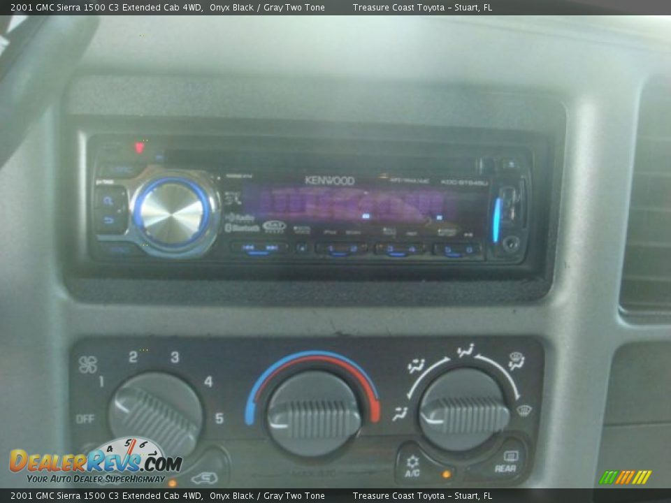 2001 GMC Sierra 1500 C3 Extended Cab 4WD Onyx Black / Gray Two Tone Photo #23