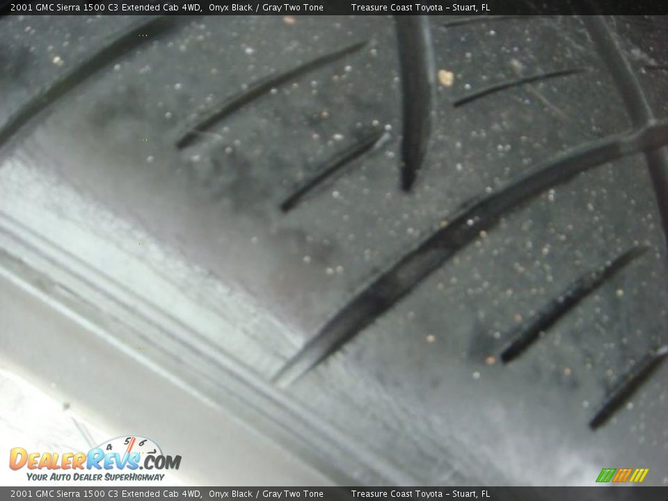 2001 GMC Sierra 1500 C3 Extended Cab 4WD Onyx Black / Gray Two Tone Photo #36