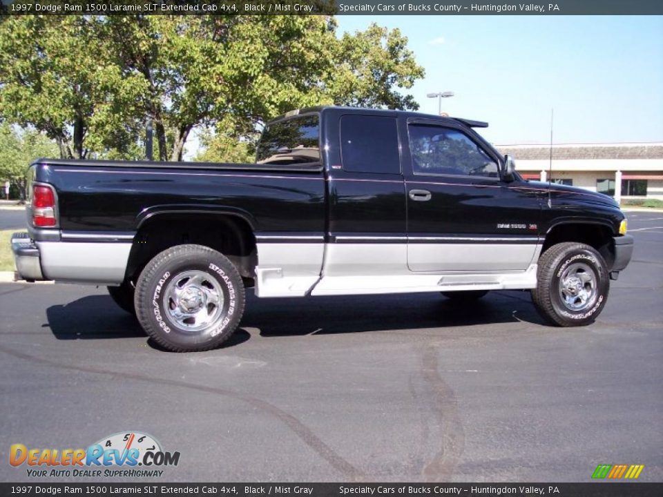 1997 Dodge Ram 1500 Laramie SLT Extended Cab 4x4 Black / Mist Gray Photo #5