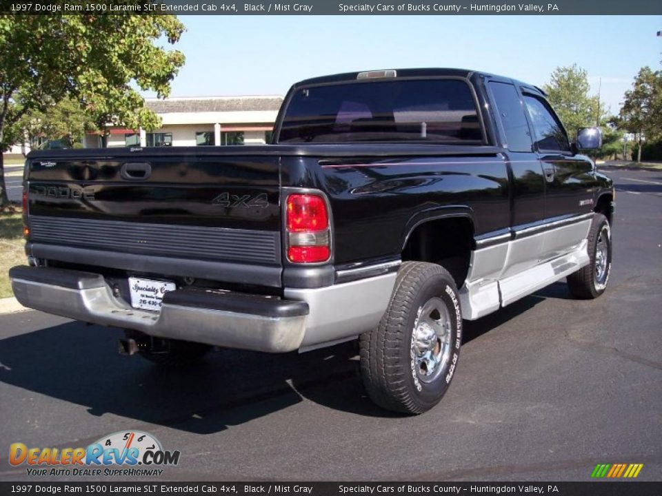 1997 Dodge Ram 1500 Laramie SLT Extended Cab 4x4 Black / Mist Gray Photo #7