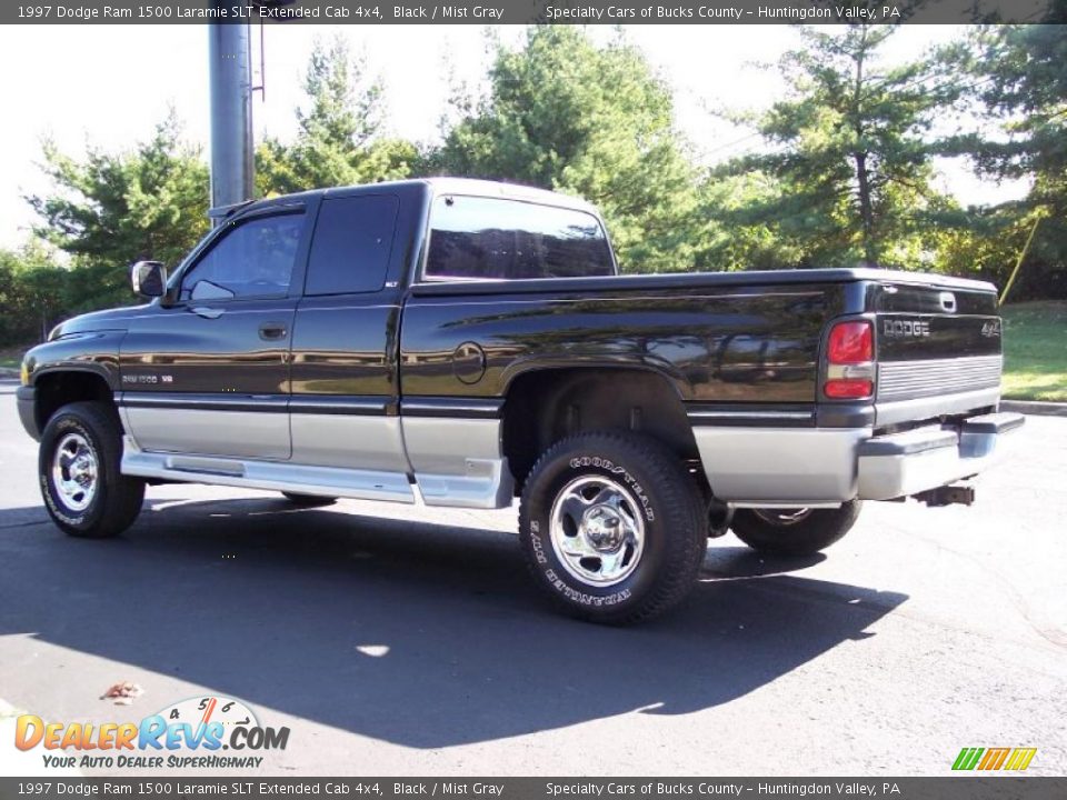 1997 Dodge Ram 1500 Laramie SLT Extended Cab 4x4 Black / Mist Gray Photo #10