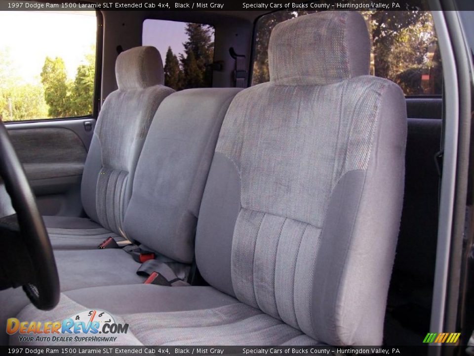 1997 Dodge Ram 1500 Laramie SLT Extended Cab 4x4 Black / Mist Gray Photo #34
