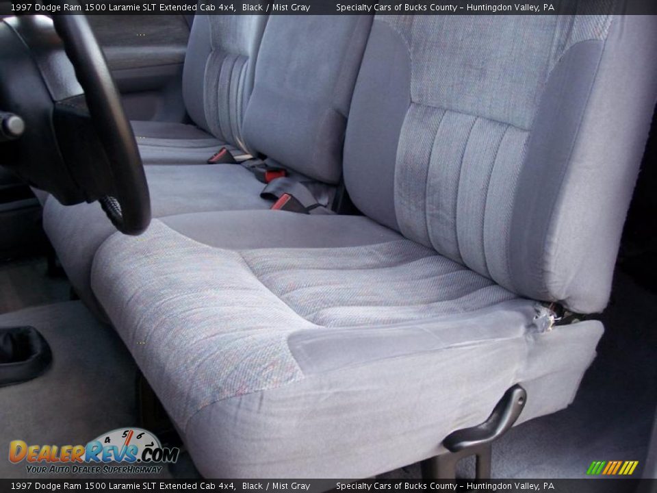 1997 Dodge Ram 1500 Laramie SLT Extended Cab 4x4 Black / Mist Gray Photo #35
