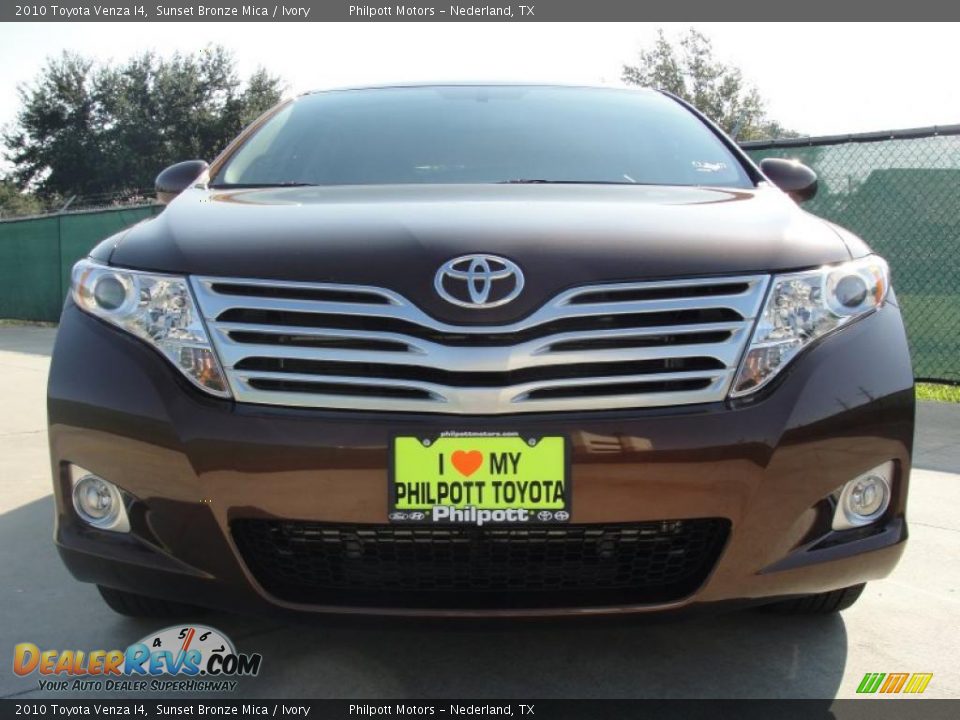 2010 Toyota Venza I4 Sunset Bronze Mica / Ivory Photo #9