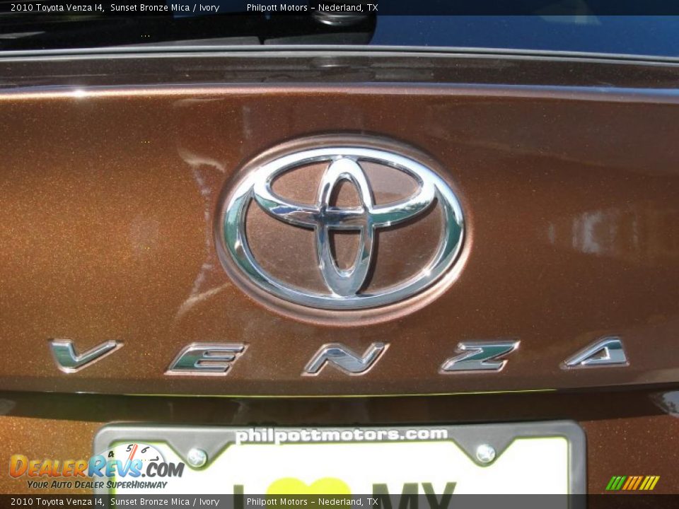 2010 Toyota Venza I4 Sunset Bronze Mica / Ivory Photo #20