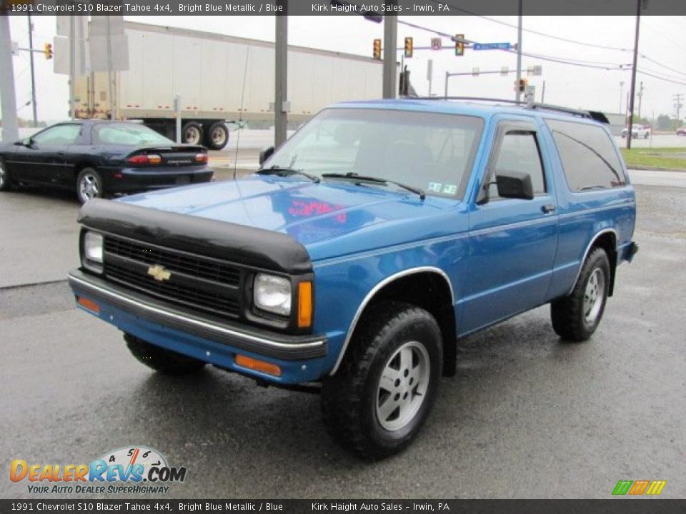 1991 Chevrolet S10 Blazer Tahoe 4x4 Bright Blue Metallic / Blue Photo #5