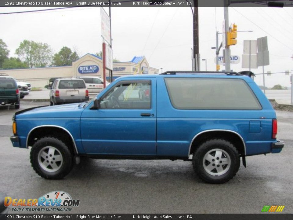 1991 Chevrolet S10 Blazer Tahoe 4x4 Bright Blue Metallic / Blue Photo #12