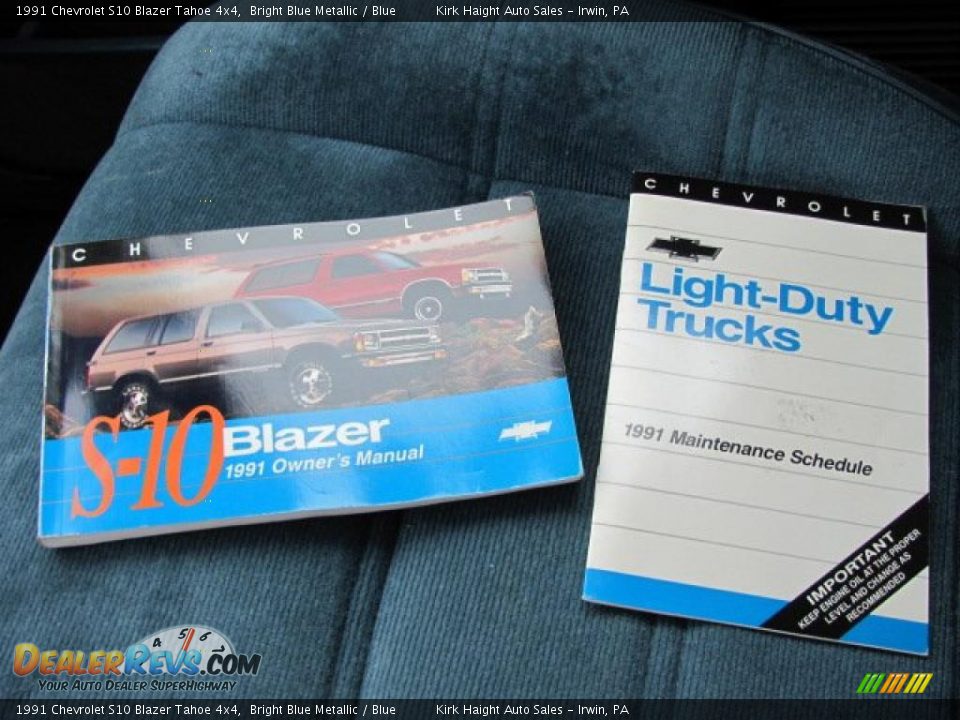 1991 Chevrolet S10 Blazer Tahoe 4x4 Bright Blue Metallic / Blue Photo #19