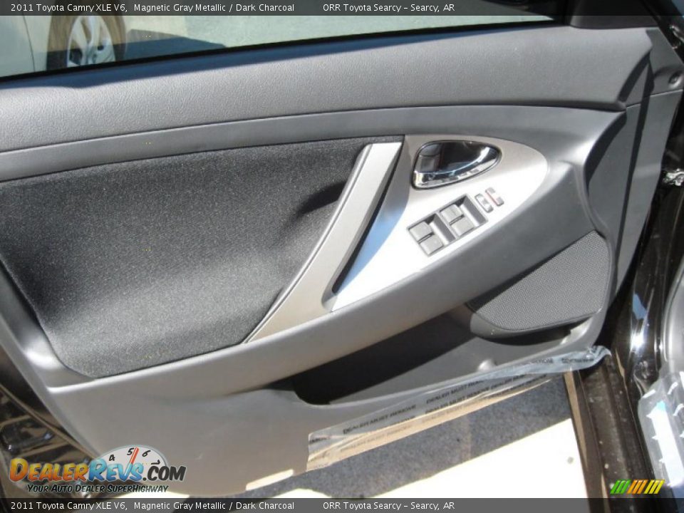 2011 Toyota Camry XLE V6 Magnetic Gray Metallic / Dark Charcoal Photo #10