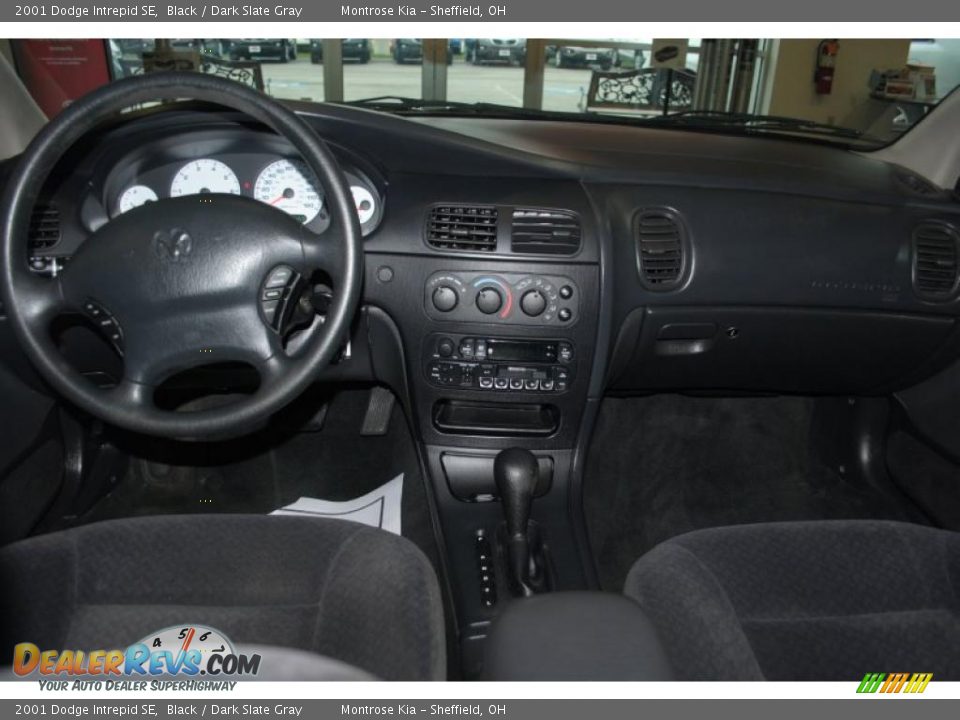 2001 Dodge Intrepid SE Black / Dark Slate Gray Photo #11