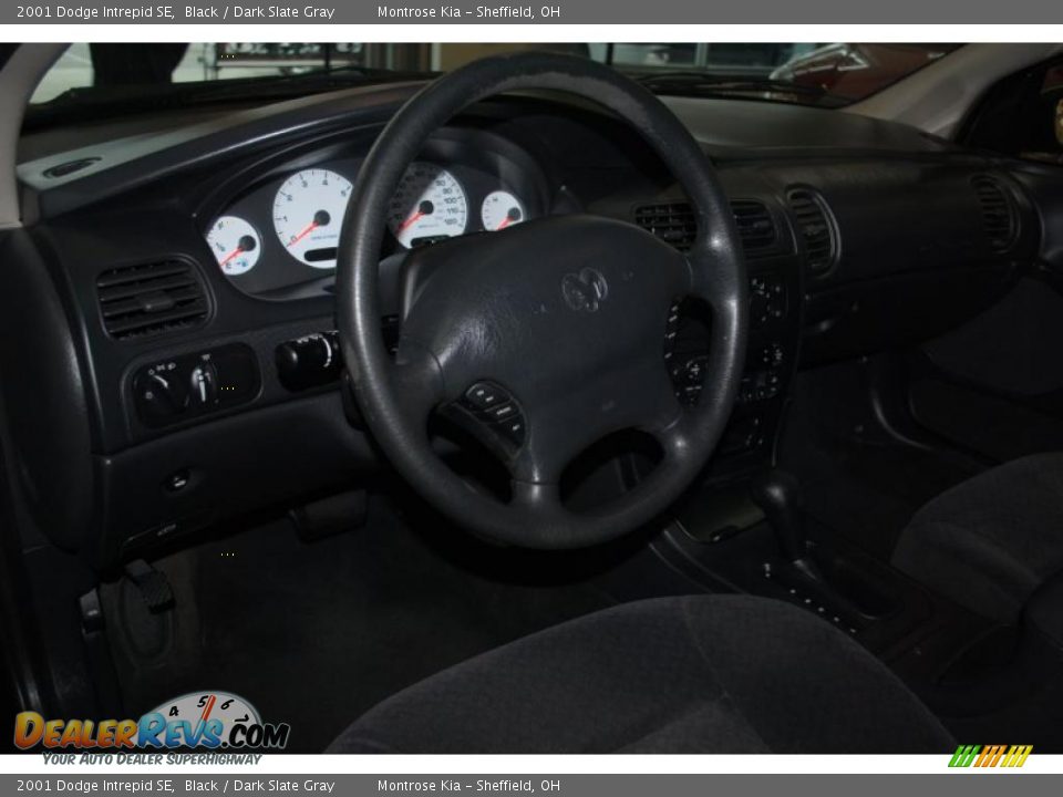 2001 Dodge Intrepid SE Black / Dark Slate Gray Photo #12