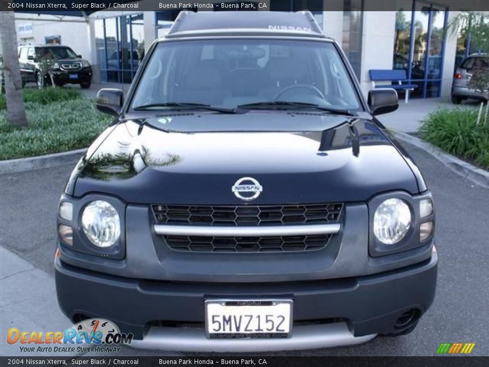 2004 Nissan Xterra Super Black / Charcoal Photo #2