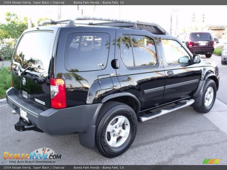 2004 Nissan Xterra Super Black / Charcoal Photo #7