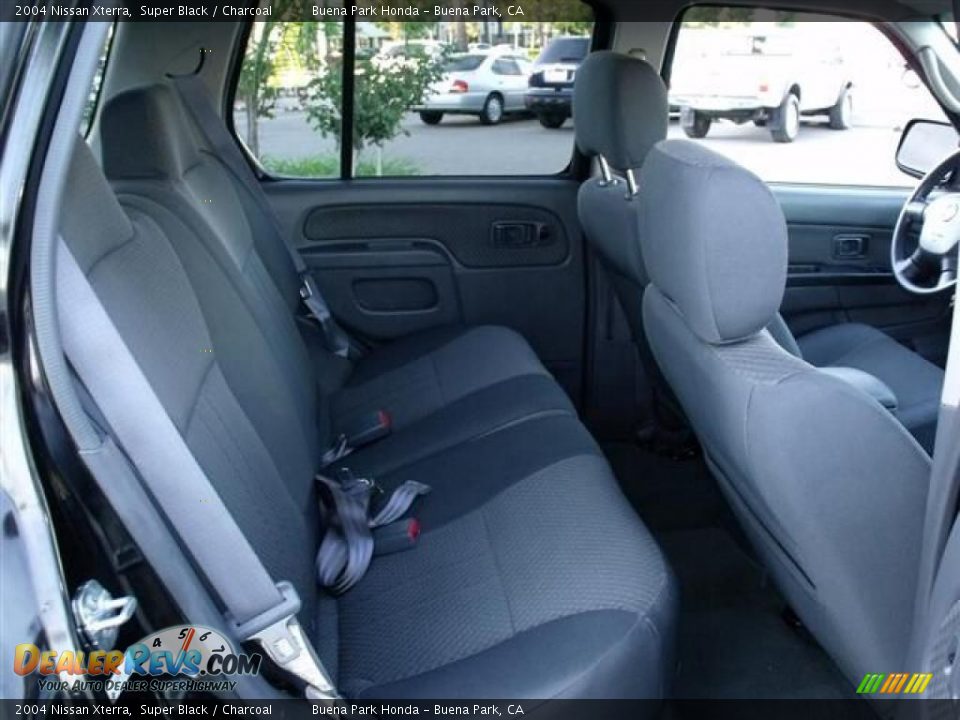 2004 Nissan Xterra Super Black / Charcoal Photo #11