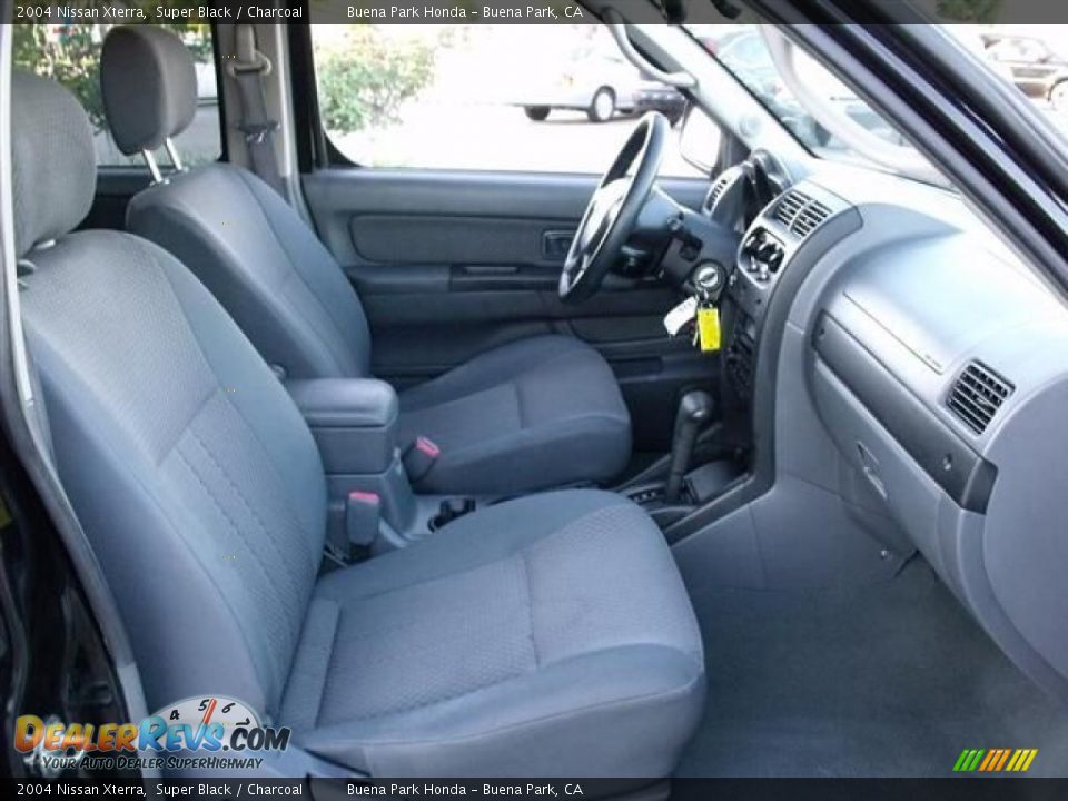 2004 Nissan Xterra Super Black / Charcoal Photo #13