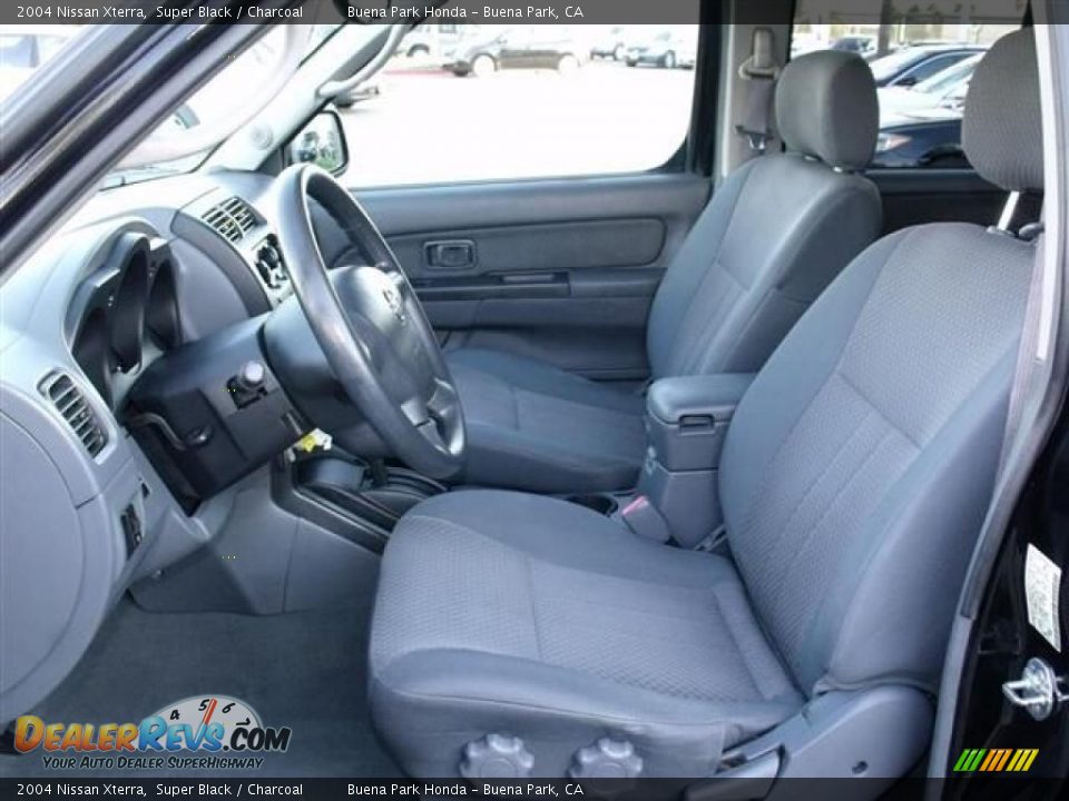 2004 Nissan Xterra Super Black / Charcoal Photo #18